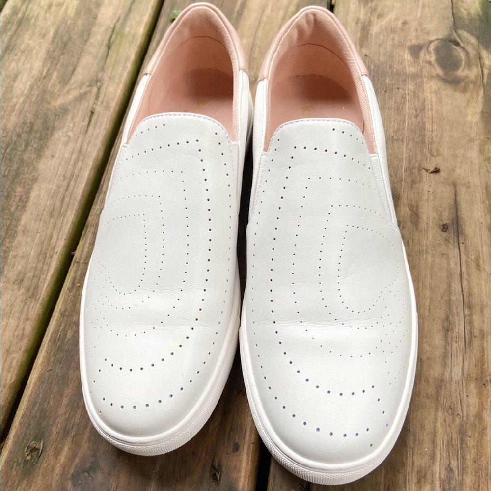 Kate Spade Women's Perforated White & Pink Leather Slip-On Sneakers. Comfortcore - Picture 13 of 16